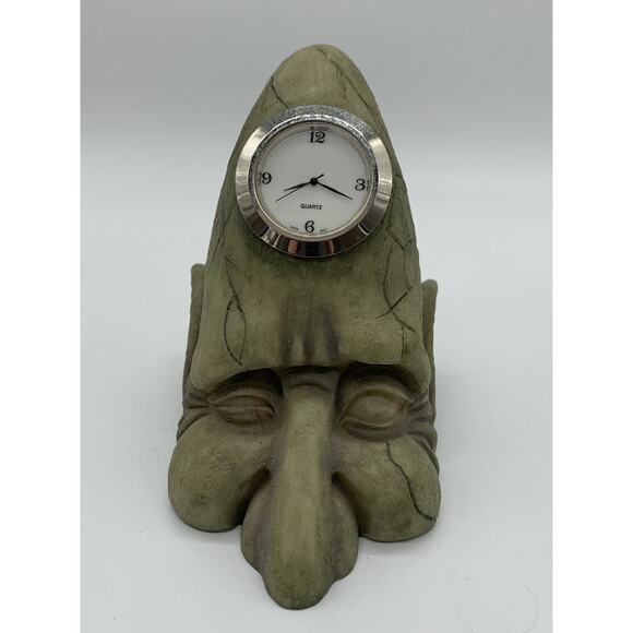 Vintage Ugly Mystical Face Quartz Clock Japan Green Elf Needs Battery Untested - Picture 1 of 5